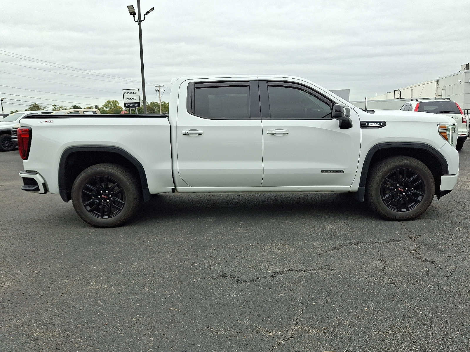 Used 2021 GMC Sierra 1500 Elevation w/ Preferred Package AWD/4WD image 7