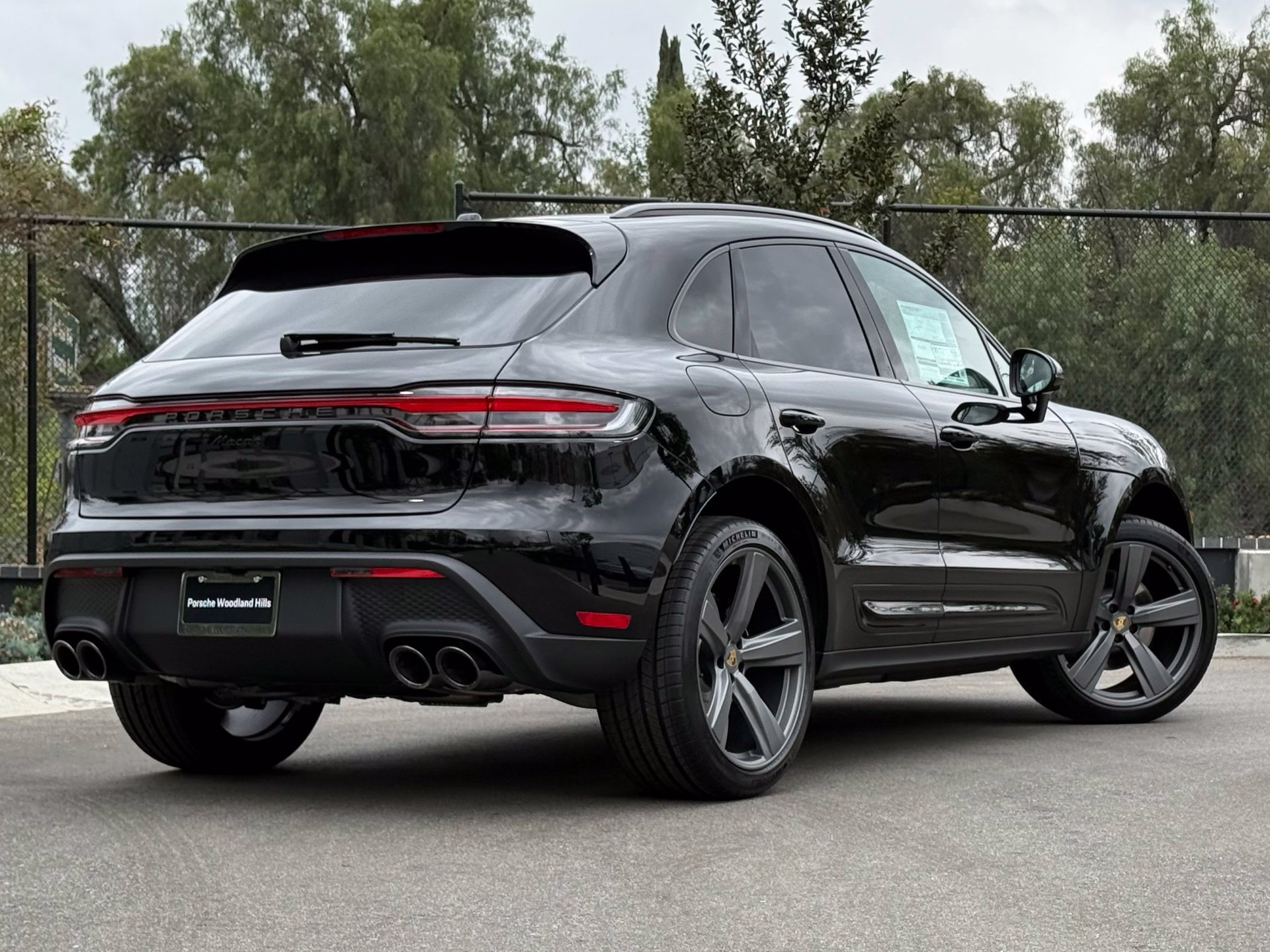Used 2026 Porsche Macan AWD/4WD image 7