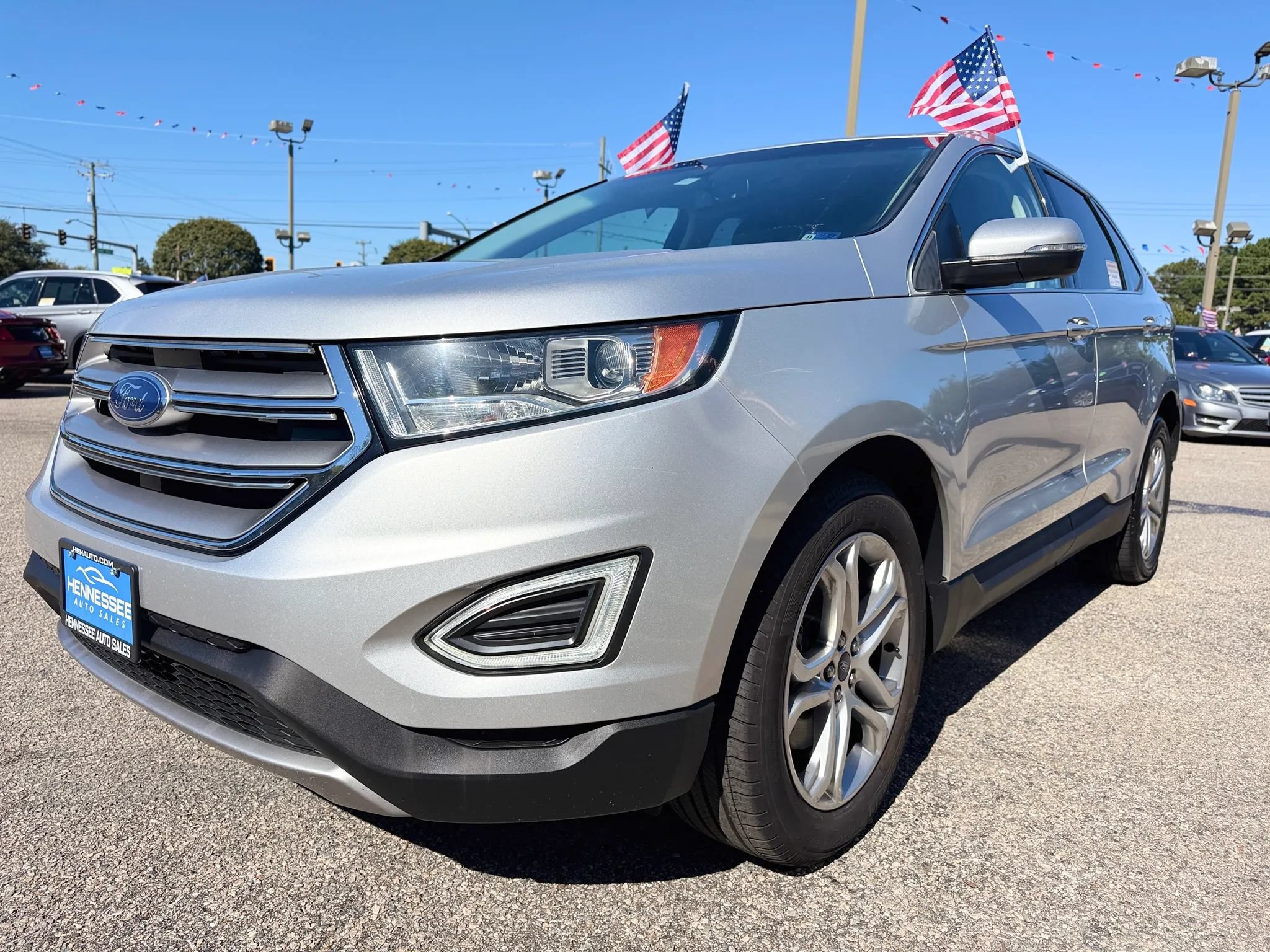 Used 2018 Ford Edge Titanium FWD image 11