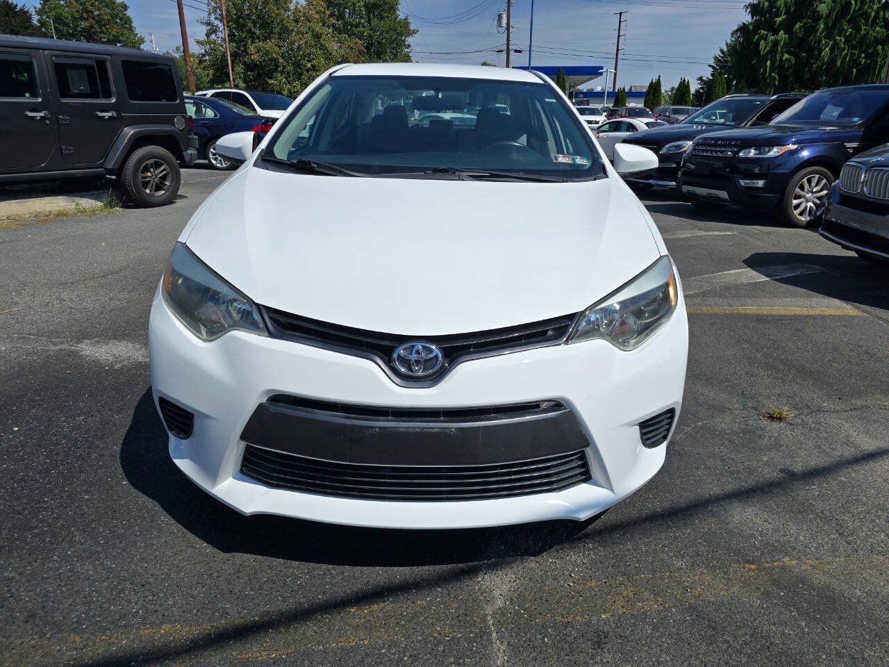 Used 2015 Toyota Corolla LE FWD image 8