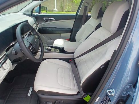 New 2026 Kia Sportage SX Prestige AWD/4WD image 11