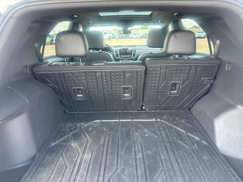 Used 2024 Chevrolet Equinox Premier FWD image 30