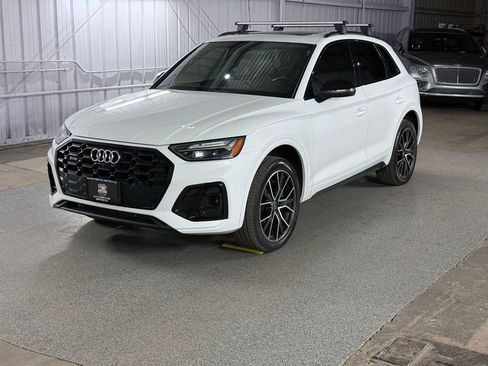 Used 2021 Audi SQ5 Premium Plus w/ Premium Plus Package AWD/4WD image 1