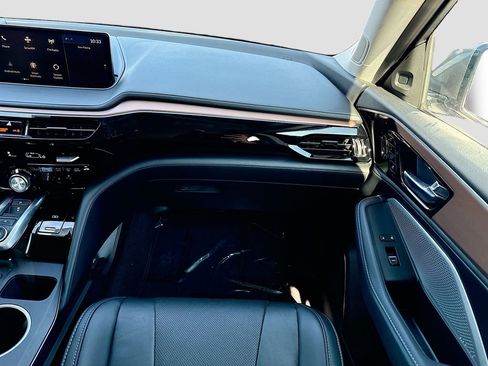 Used 2022 Acura MDX FWD w/ Technology Package image 19