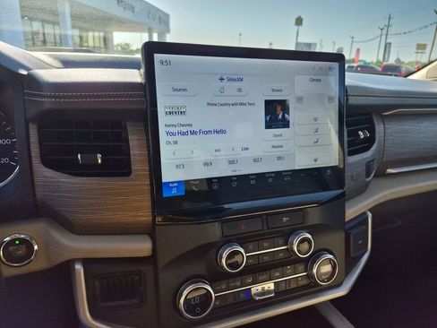 Used 2023 Ford Expedition Limited RWD image 21