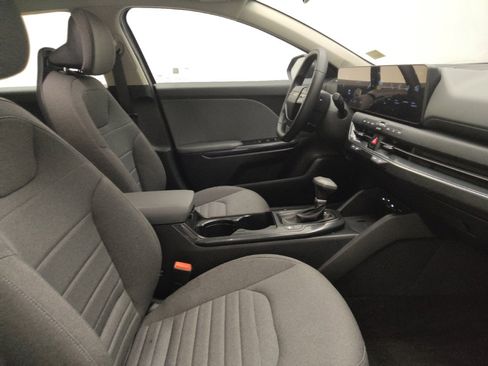 Used 2025 Kia K4 EX FWD image 21