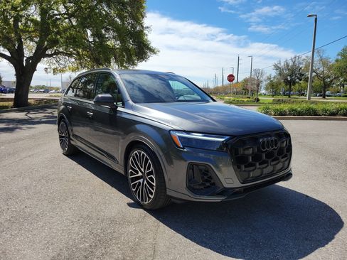 New 2026 Audi SQ7 Premium Plus image 1