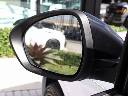 Used 2023 Alfa Romeo Stelvio Veloce image 11