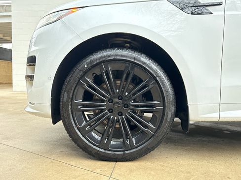 New 2026 Land Rover Range Rover Sport Dynamic SE image 6