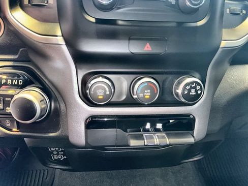 Used 2022 RAM 1500 Big Horn AWD/4WD image 19