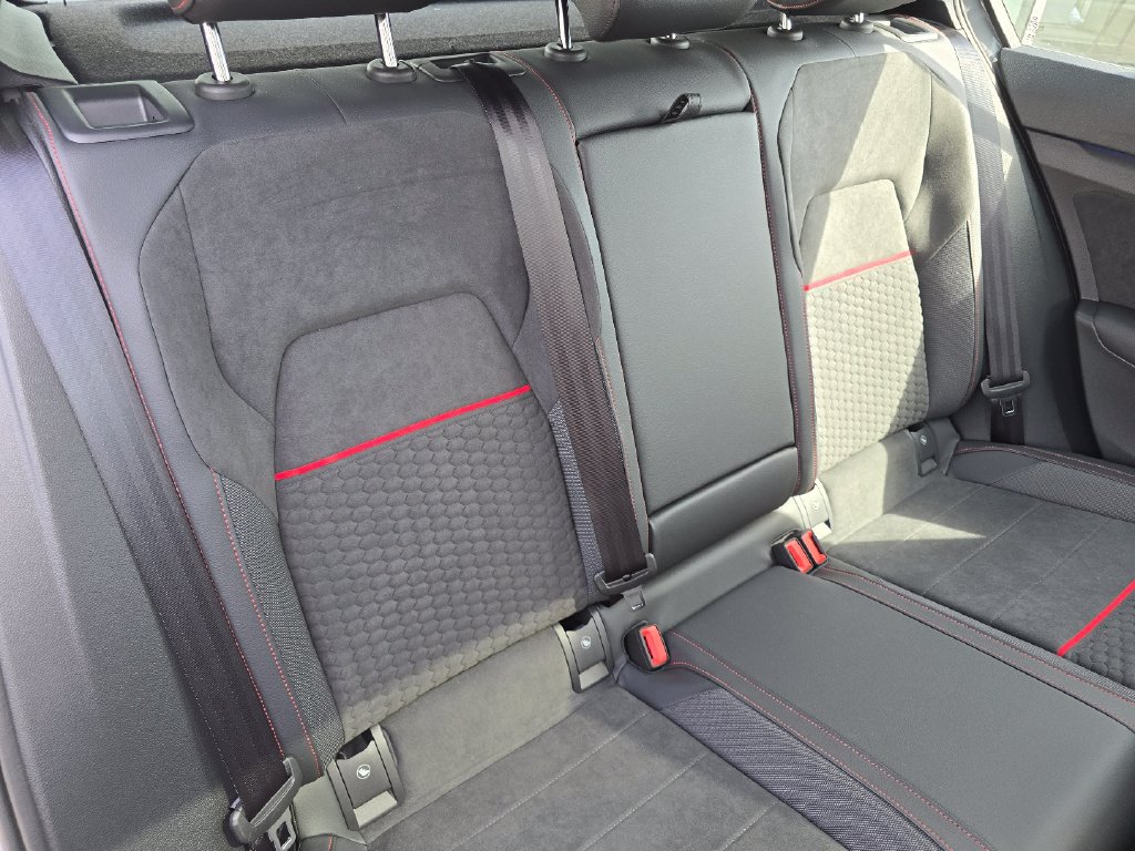 New 2026 Volkswagen GTI SE FWD image 16