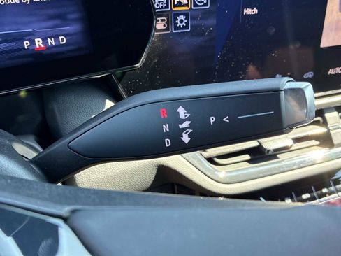 Certified 2024 Chevrolet Equinox EV RS image 16