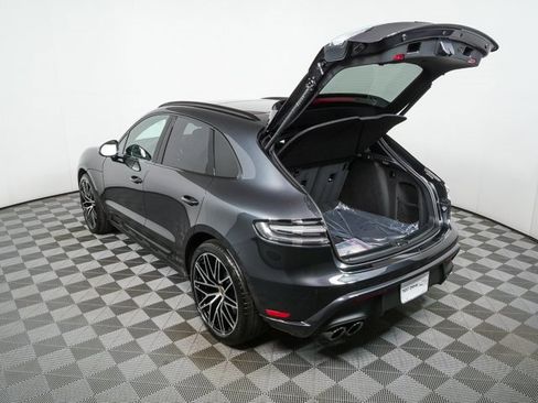 New 2026 Porsche Macan GTS image 34