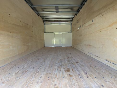 Certified 2024 Ford E-350 and Econoline 350 Super Duty w/ Power Windows & Locks Group image 14