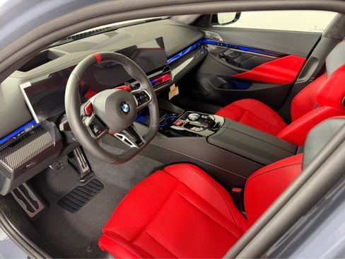 New 2026 BMW M5 Touring image 9