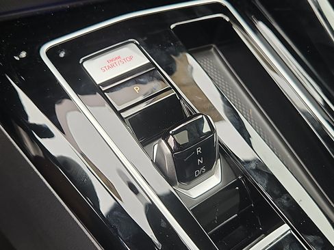 New 2025 Volkswagen GTI SE image 17