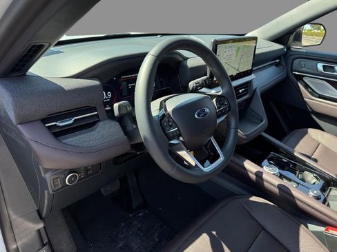 New 2026 Ford Explorer Platinum AWD/4WD image 7