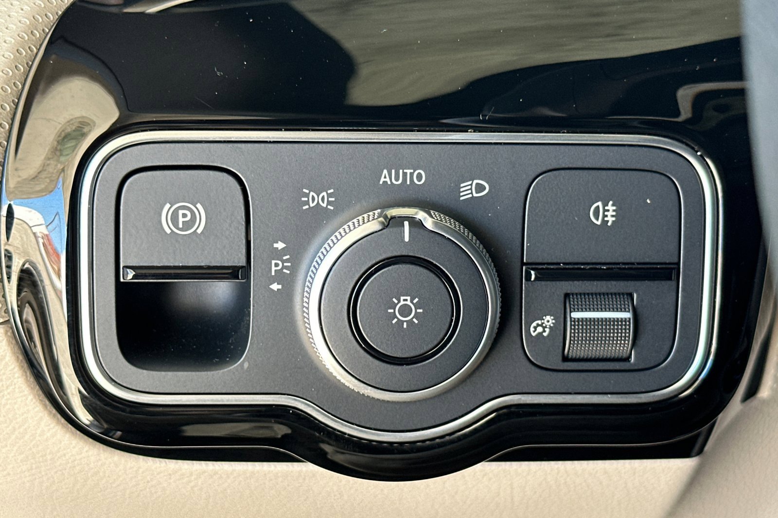 Certified 2023 Mercedes-Benz CLA 250 image 37