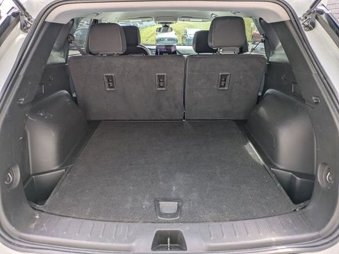Used 2025 Chevrolet Blazer LT image 27