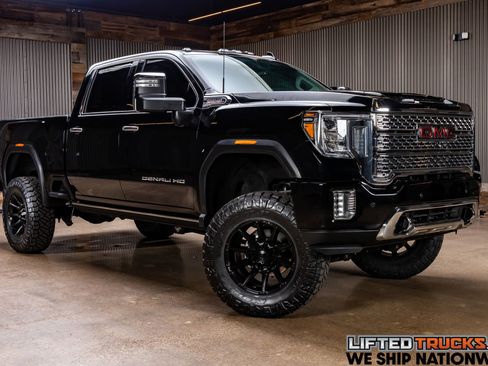 Used 2022 GMC Sierra 2500 Denali image 1