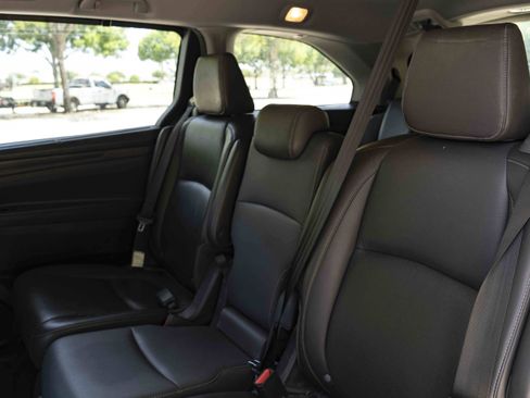 Used 2022 Honda Odyssey EX-L image 18