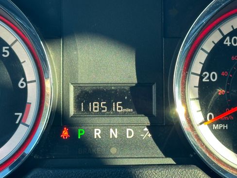 Used 2019 Dodge Grand Caravan SXT image 14