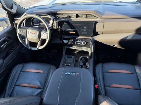 Used 2024 GMC Sierra 2500 AT4 w/ AT4 Preferred Package image 22