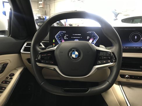 Used 2025 BMW 330i Sedan RWD image 7