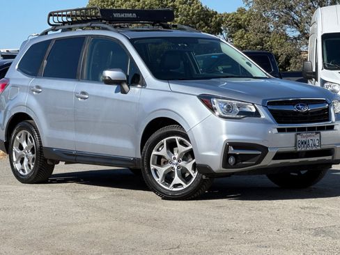 Used 2017 Subaru Forester 2.5i Touring image 2