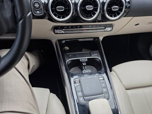 Used 2021 Mercedes-Benz GLA 250 4MATIC image 8