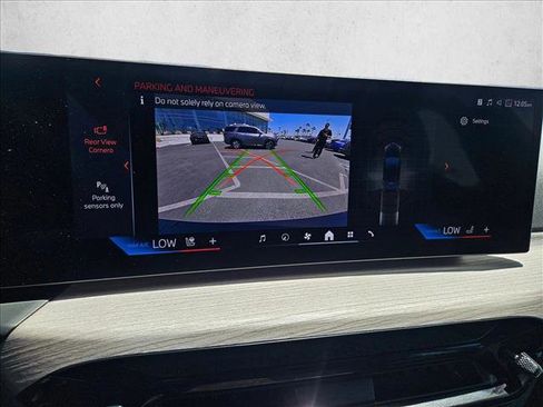 Used 2025 BMW i4 eDrive40 RWD image 14