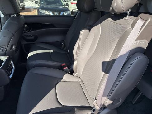 New 2026 Kia Carnival SX Prestige image 6