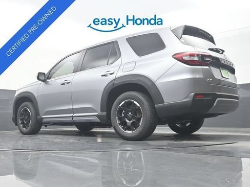 Certified 2025 Honda Pilot EX-L image 30