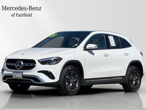 Certified 2025 Mercedes-Benz GLA 250 image 1