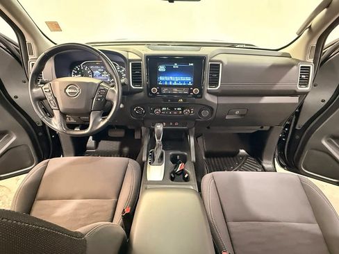 Used 2022 Nissan Frontier SV w/ Technology Package AWD/4WD image 17