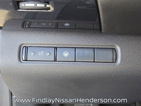 Used 2024 Nissan Pathfinder SV image 22
