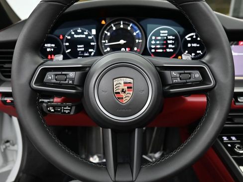 Used 2020 Porsche 911 Carrera S image 27