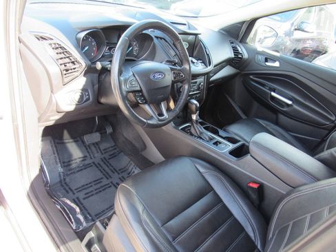Used 2017 Ford Escape Titanium FWD image 26