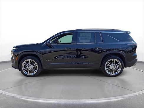 New 2025 Chevrolet Traverse LT w/ Enhanced Driving Package FWD image 5