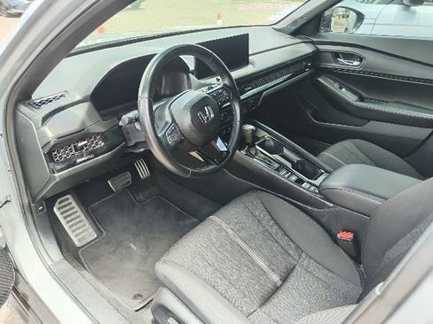 Used 2025 Honda Accord Sport image 4