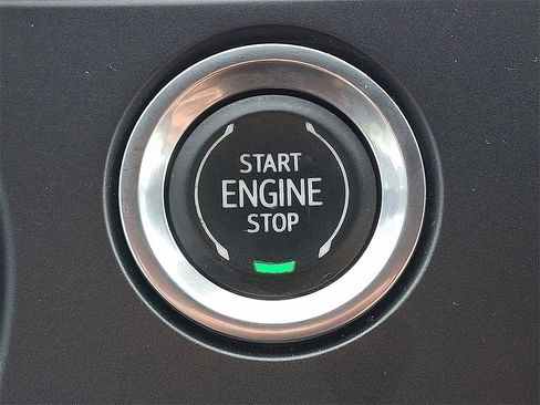 Used 2022 Chevrolet Blazer RS w/ Driver Confidence II Package image 16