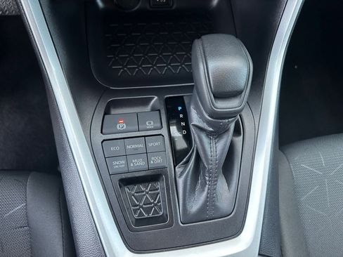 Used 2025 Toyota RAV4 XLE image 42