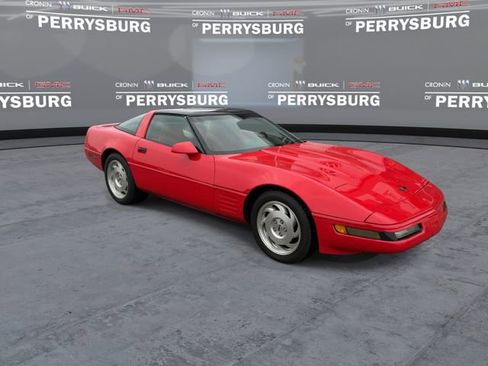 Used 1994 Chevrolet Corvette Coupe RWD image 2