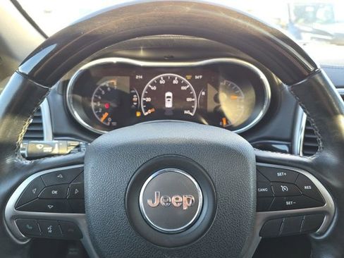Used 2018 Jeep Grand Cherokee Overland image 23