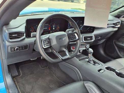 Used 2024 Ford Mustang GT Premium image 4