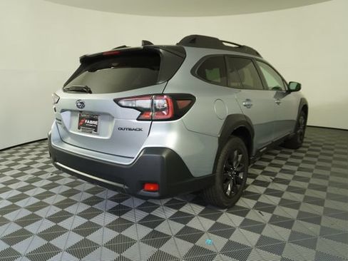 Certified 2025 Subaru Outback Onyx Edition AWD/4WD image 7
