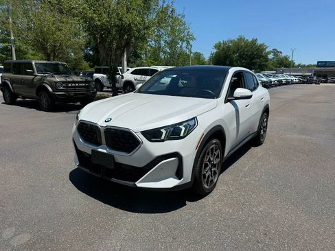 Used 2026 BMW X2 xDrive28i AWD/4WD image 1