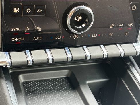 New 2026 GMC Acadia Elevation FWD image 22