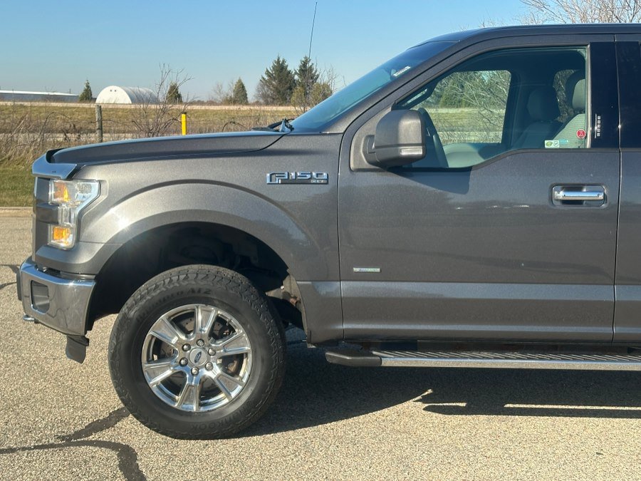 Used 2015 Ford F150 XLT w/ Equipment Group 301A Mid AWD/4WD image 4