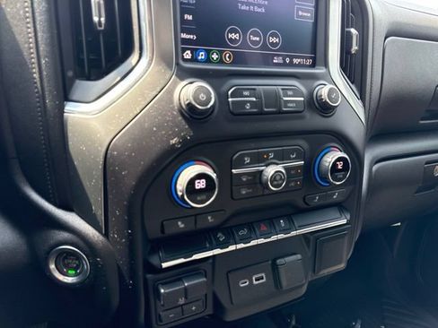 Used 2021 Chevrolet Silverado 2500 LT w/ Convenience Package AWD/4WD image 14
